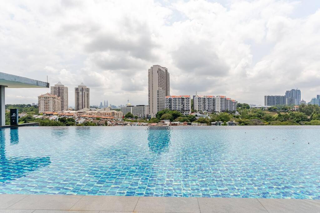 The Signature Serviced At Sri Hartamas *